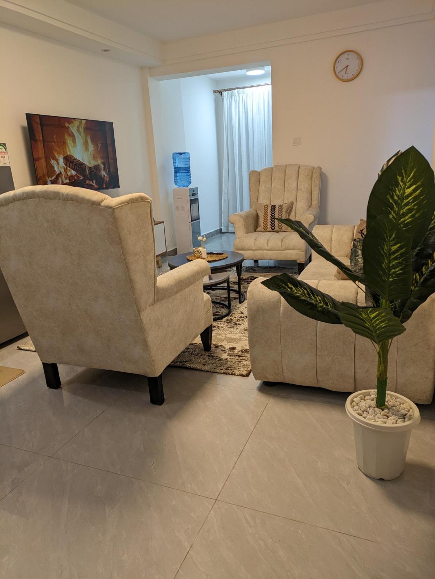 Executive 1 Bed With Golf Course Apartment *